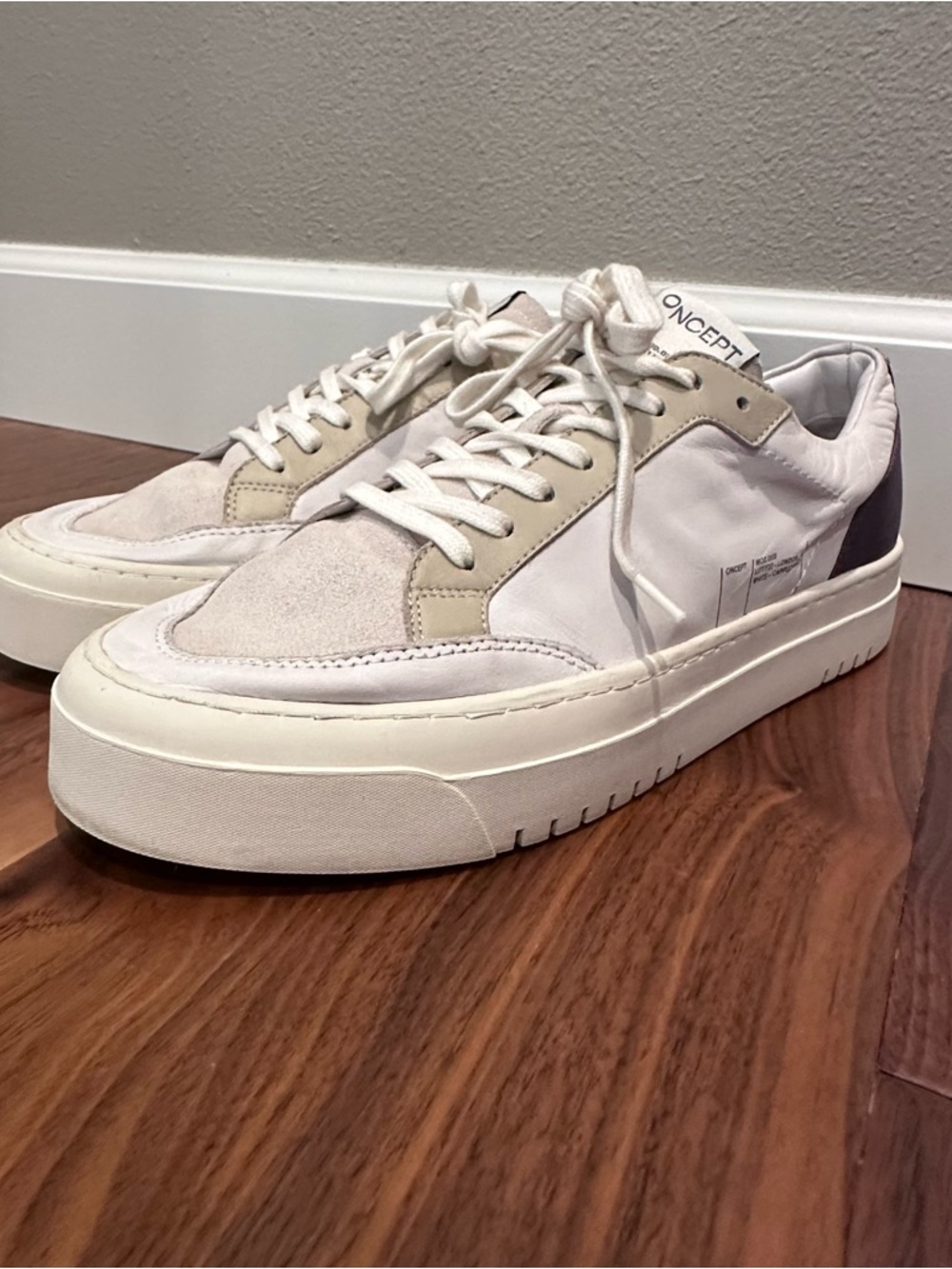 Oncept London Sneaker (Women) - White/Cappuccino - Picture 7 of 13